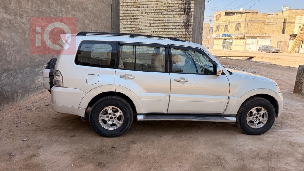 ميتسوبيشي باجيرو